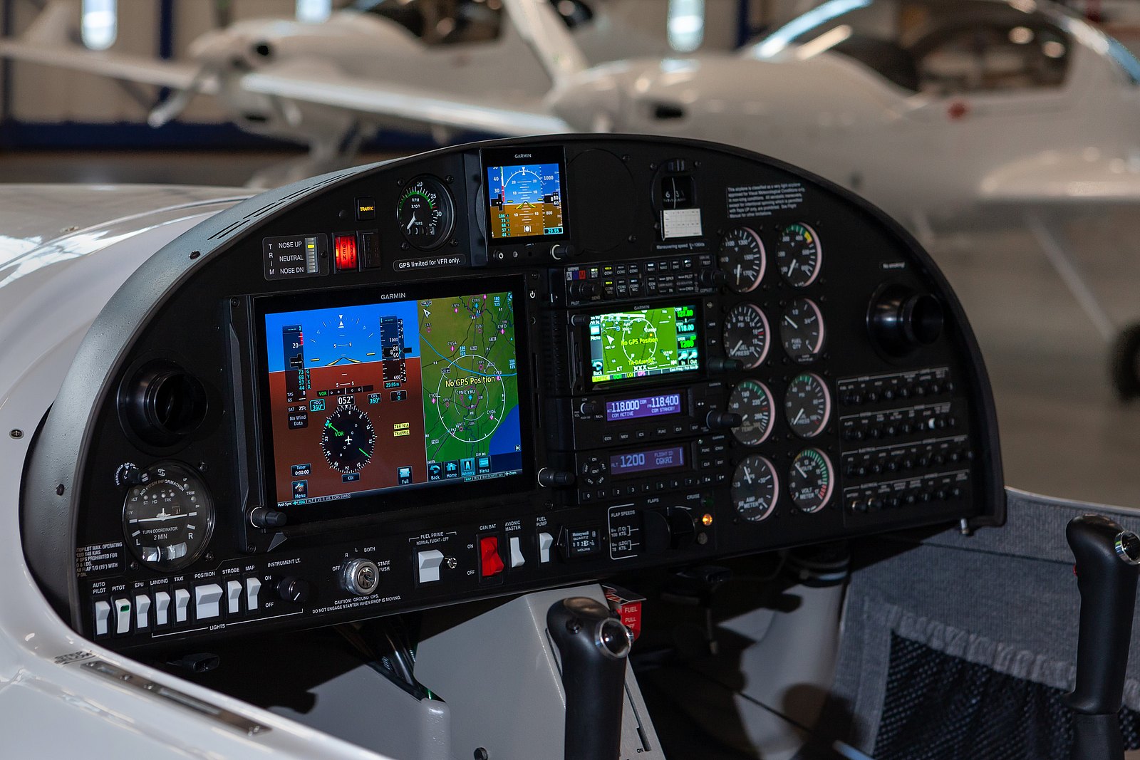 DA20-C1 / DA20i engineering and cabin detail