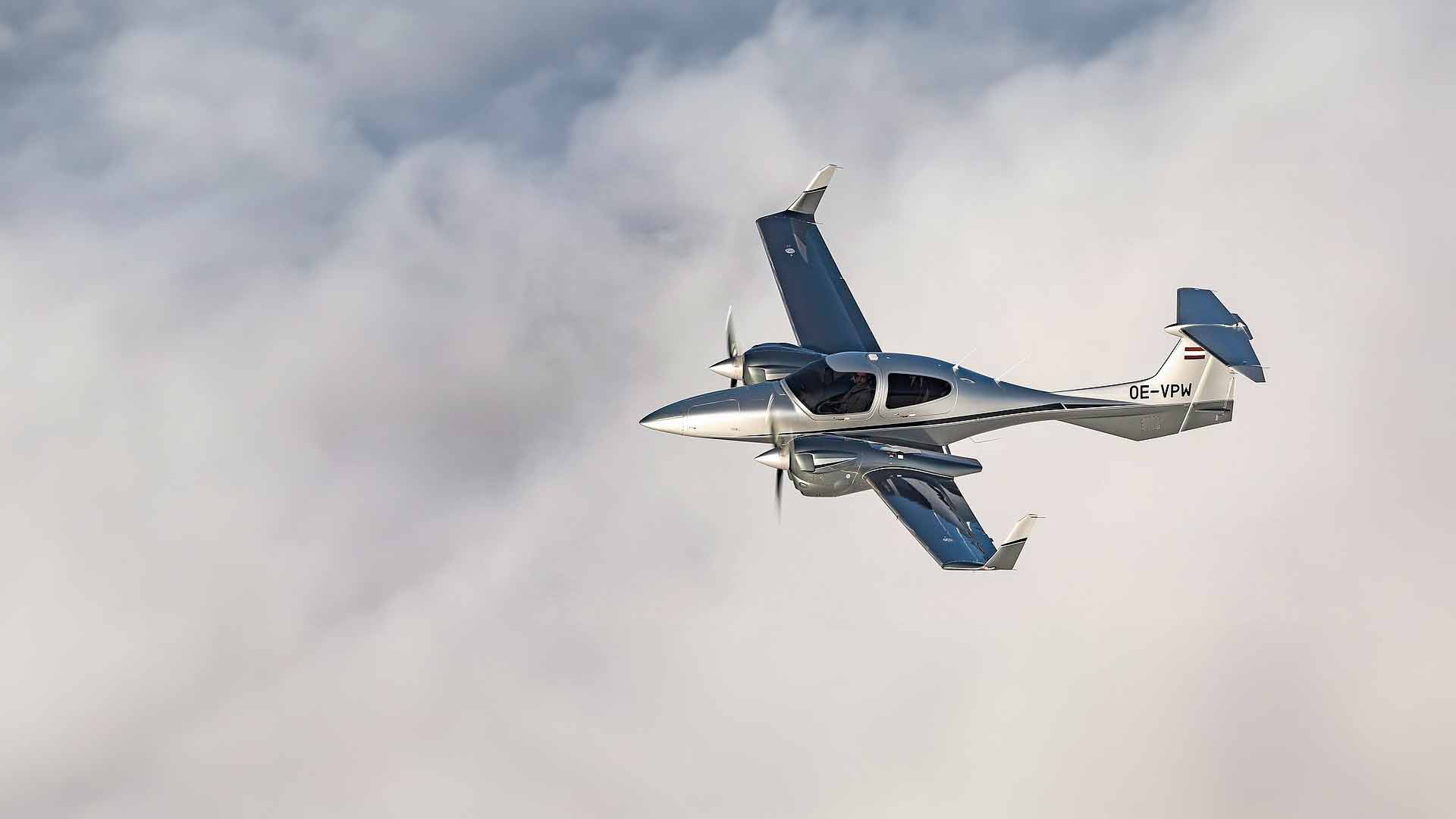DA42-VI engineering and cabin detail