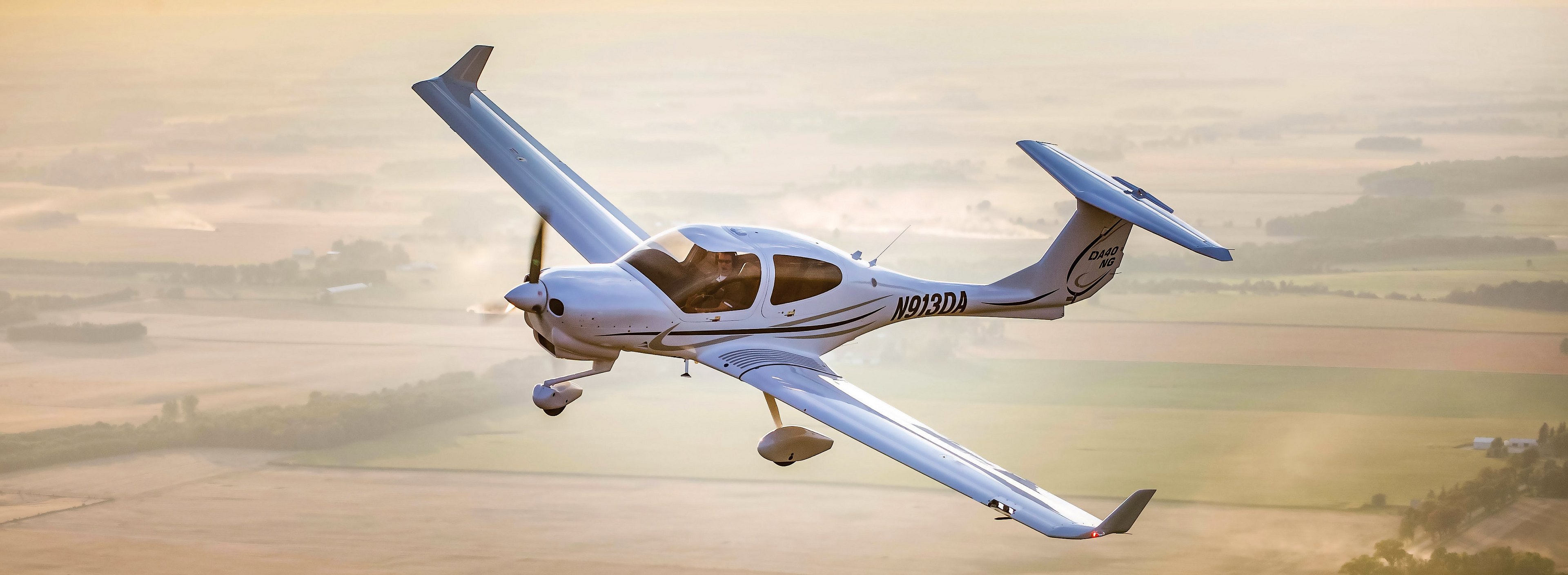 Diamond DA40 — Four seat versatility.